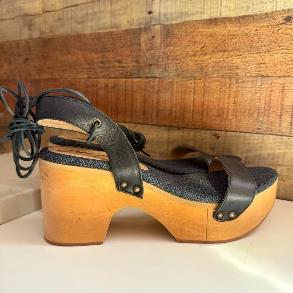 NWOT Free People Aurora Wrap Leather Platform Sandal
